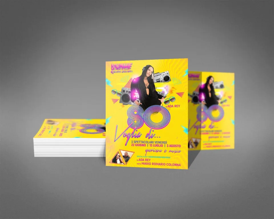 Flyer giallo Voglia di… 80 per tre venerdì di apericena e musica, con la DJ, gli stereo anni Ottanta e un grande 80 a cerchi colorati